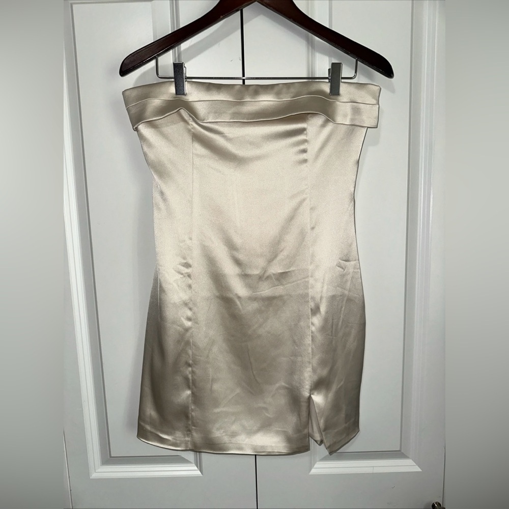 Altar'd State Lightweight Satin Strapless Mini Dress NWT M